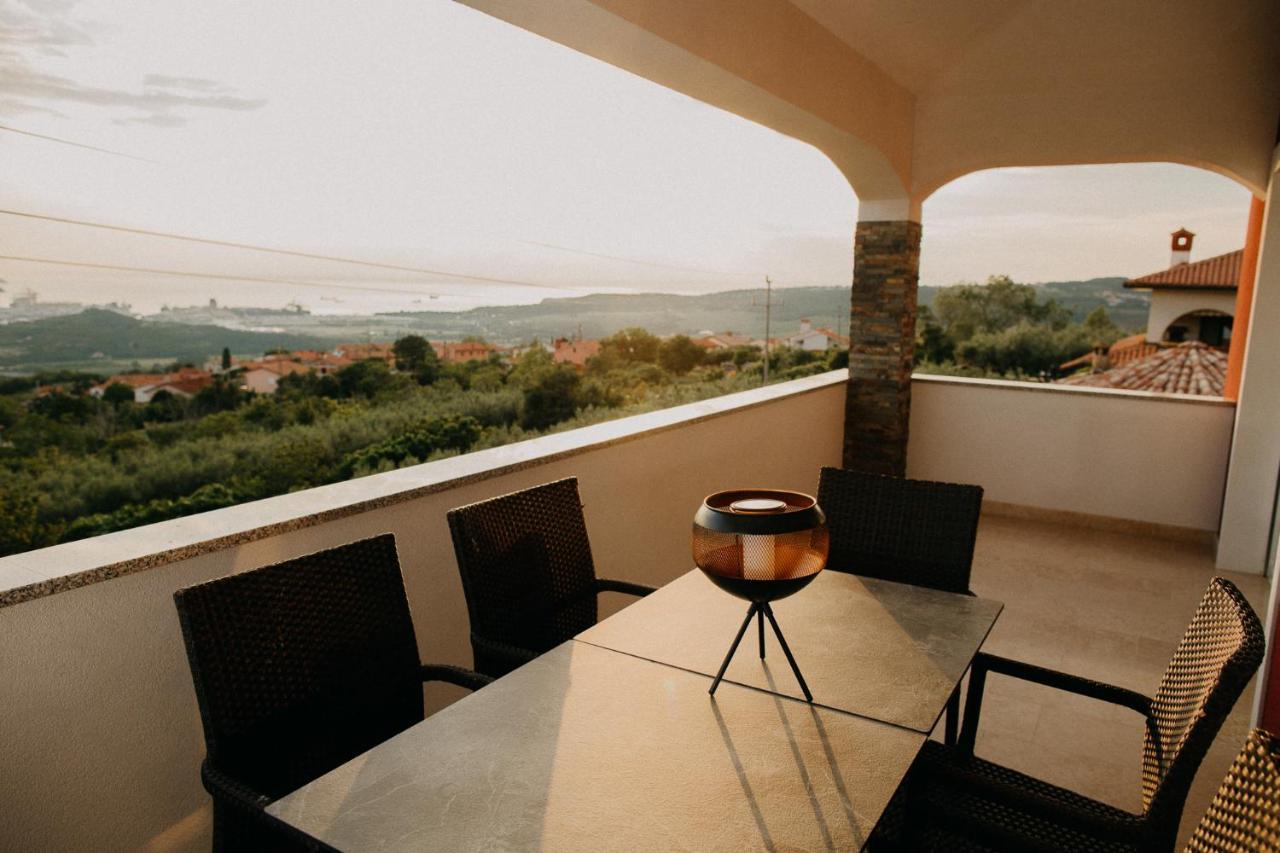 Villa Sunset Pool & Spa Apartments Zgornje Skofije Екстериор снимка
