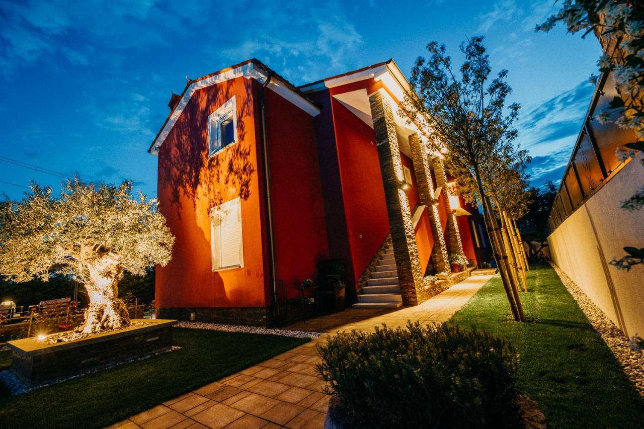 Villa Sunset Pool & Spa Apartments Zgornje Skofije Екстериор снимка