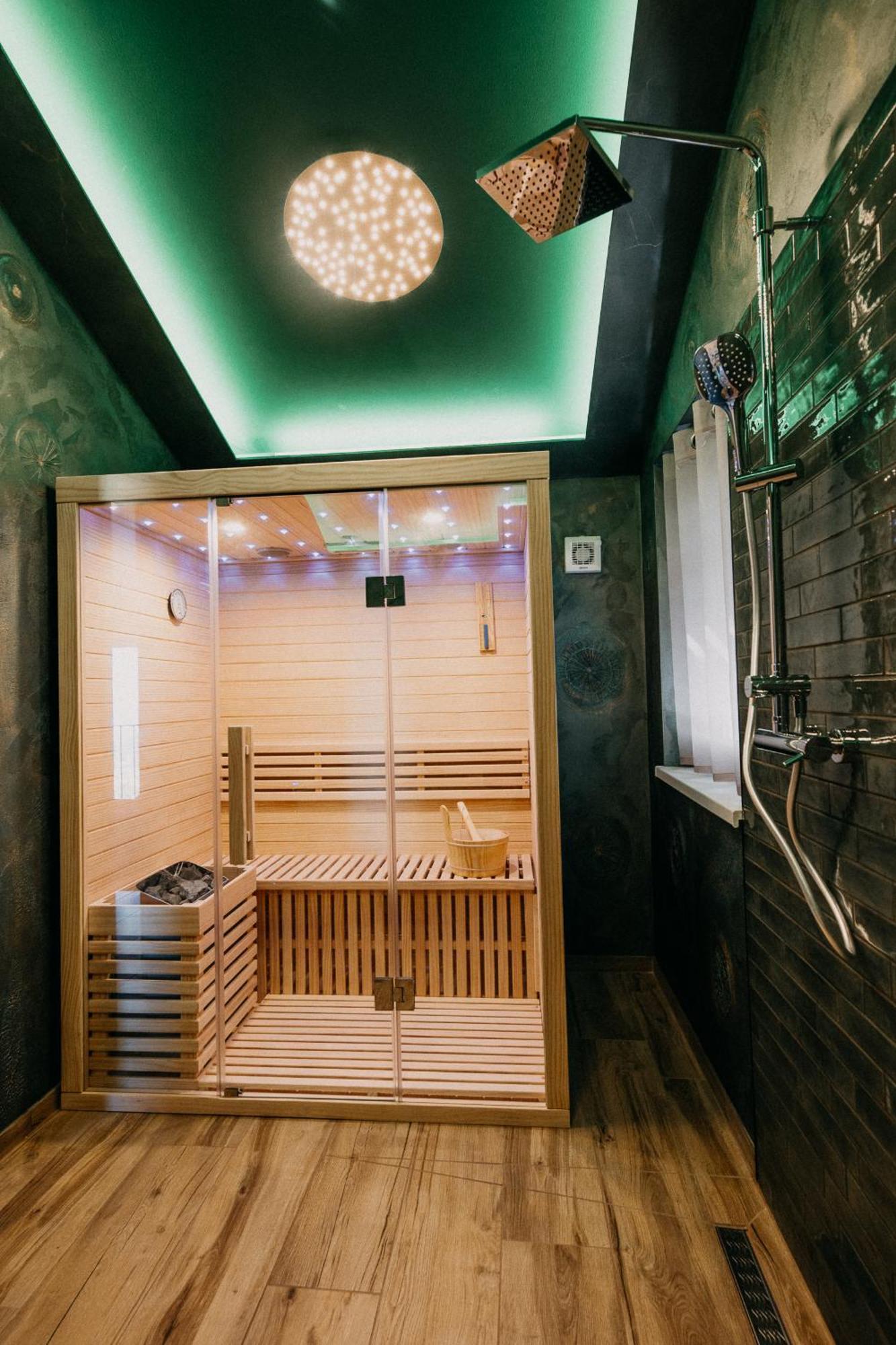 Villa Sunset Pool & Spa Apartments Zgornje Skofije Екстериор снимка
