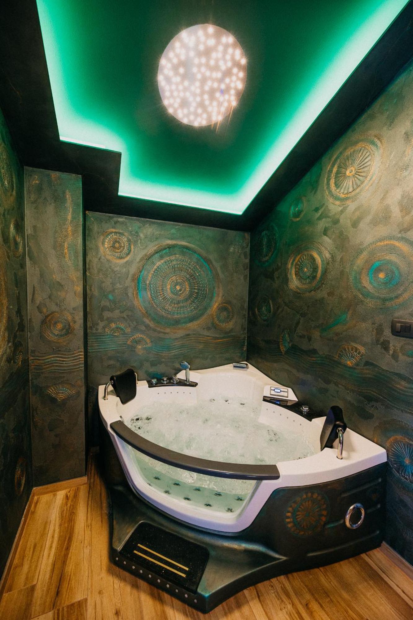 Villa Sunset Pool & Spa Apartments Zgornje Skofije Екстериор снимка